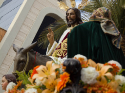 Entrada Jesus en Nazaret