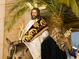 Entrada Jesus en Nazaret